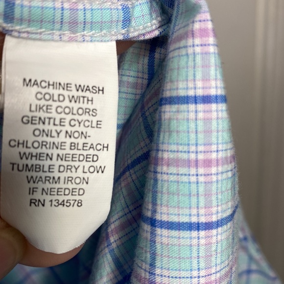 Vineyard vines, button down - Picture 4 of 6